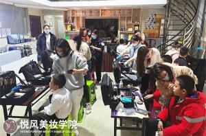 南昌较有名的化妆学校？
