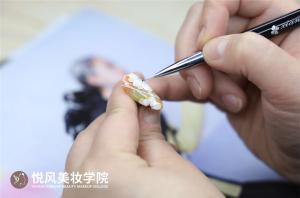 变美不加班！职场新人必看：你的妆容正在拖后腿吗？