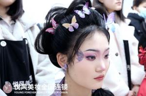 想学化妆怎么选机构？零基础择校实用心得